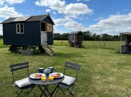 Marsh View, glamping site in Haddiscoe