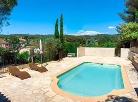 Gîte T2 à 5mn du Circuit Paul Ricard et du village du Castellet et à 10mn des plages de Saint-Cyr-sur-mer, Bandol et Sanary