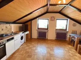 Monteurwohnung Vicy mit Gartenblick
