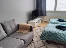 Comfortable studio close to Oulu center, free parking
