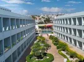 Nicholas Color Hotel