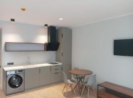 Апартаменты в Батуми на берегу моря Mziuri Gardens, hotel em Itʼkhvisi