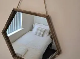 Room 1 Shared house in Kensington