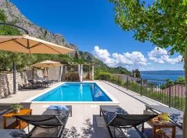 VILLA B2B with heated pool and panoramic sea views
