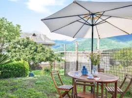 2 Bedroom Cozy Apartment In Camaiore