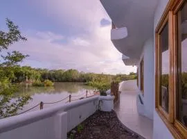 Lava Heron Galapagos Apartment