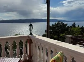 Apartments & Room MaDi