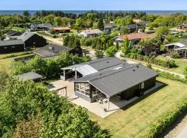 3 Bedroom Cozy Home In Tarm