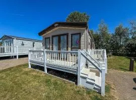 Brilliant Caravan For Hire At Caister Haven Holiday Park In Norfolk Ref 30011H