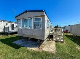 Lovely 8 Berth Caravan With Decking At California Cliffs In Norfolk Ref 50015J