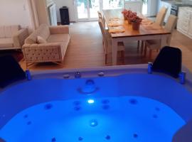 Meteora Grande luxury suite & spa villa, hotel v destinaci Kalambaka