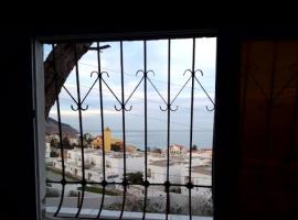 taha: Matriouene şehrinde bir otel