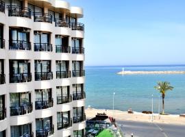 Hotel By Karaaslan Inn, hotel in Kusadası