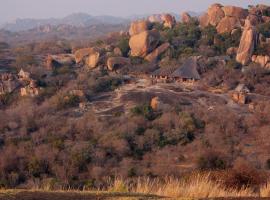 Big Cave Camp, hotel near Matobo National Park, Matopos