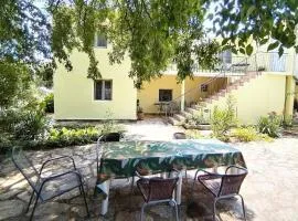 Apartments with parking space Gornji Karin, Novigrad - 21514