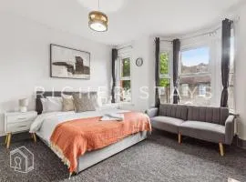 East LDN Guest Rooms and Amenities