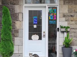 PVT Hostel, homestay in Montreal