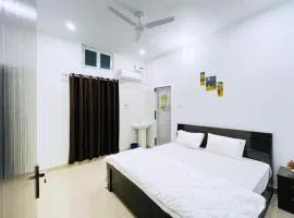 HOTEL ASHOKA # AASHRAM Near Ramjanam Bhoomi and Temple - A Premium Homestay In Ayodhya