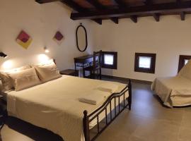 Elatodasos, cottage à Taxiárchis