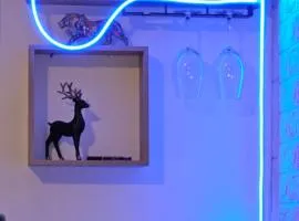 COOL PLACE" AT RAMAT GAN"-חדרים delux - ק"מ 1 מבי"ח "שיבא" תל השומר-"מכללת ר"ג"-"בר אילן"-קרוב ל"בלינסון"-רחבת חנייה לרכבים חינם-כורסת מסאז' ומכונת אספרסו לשירות האורחים-חינם
