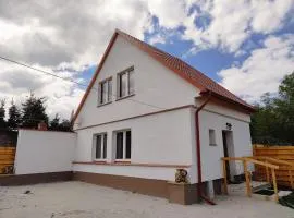 All House near the Castel Książ 503-608-088
