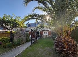 Pti Case, hotel v destinaci Dinard
