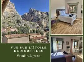 Vue sur l'étoile de Moustiers