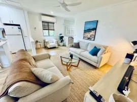 THE DAVEY Seaside Villa