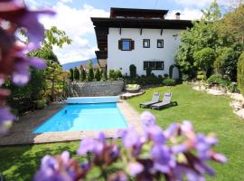 Appartments Innerhofer, hotel v destinaci Rifiano