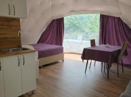 Glamping Machakhela 2, luxusní stan v destinaci Ch'ik'unet'i