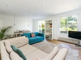 Fantastic 3 Bedroom Flat West Hampstead
