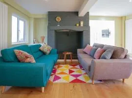 Unique 5BD Farm House Perfect for Relaxing