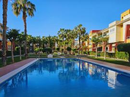 Luxe appartement met jacuzzi, uitzicht & zwembaden, hôtel à Fuente-Álamo de Murcia