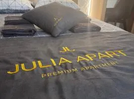JULIA APART Premium