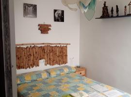 Mari, comparto el piso, hotel v destinaci Blanes