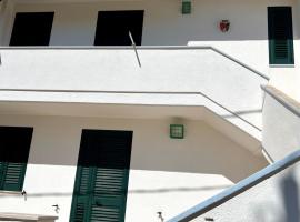 Holiday salento, khách sạn ở Leuca