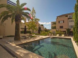 Porto Montenegro Zeta 102 - Cozy Studio、ティヴァトのホテル