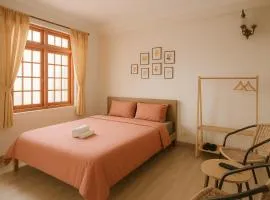 Happy House Homestay