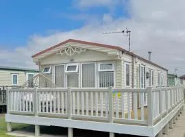 2 bedroom cosy caravan, Sealands
