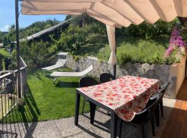 Appartamento Trifoglio、サロのホテル