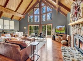 Secluded 3BR Home Fire Pit Covered Deck, ξενοδοχείο σε Salamanca
