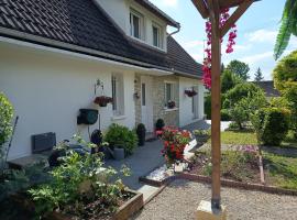 Chambres d'hôtes des Bruyères，Collemiers的飯店