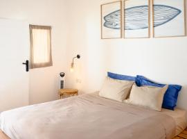 Surf Shack Grupuk, hotel v destinaci Bumbang