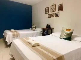 Hospedaje Aldana - Habitación L E R D O en zona centro