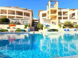 CSS Coastal Smart Superior With Gym Spacious Apt