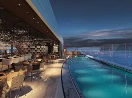 Five Stars MercuryTower 25th SPA&Pool