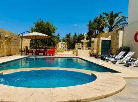 See You Mystic Flowers & Private Pool, hótel í Għarb