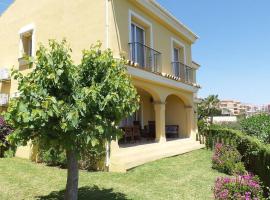 Chalet Mijas Riviera del Sol - Vista Golf, chal&eacute; alpino em Mijas Costa