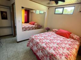 Monkey View, villa in Puerto Viejo