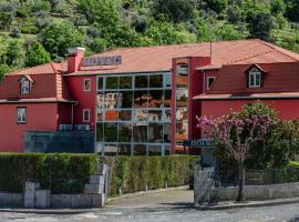 Douro Marina Hotel & SPA, hotel v destinaci Resende